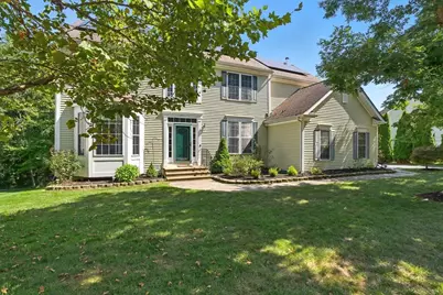 25 Poplar Street, Grafton, MA 01560 - Photo 1