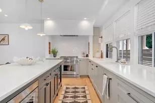 8 Milk St, Newburyport, MA 01950 - Photo 1