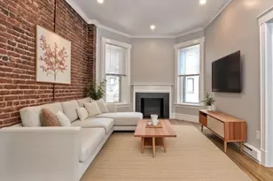 829 Boylston St, Boston, MA 02116 - Photo 1