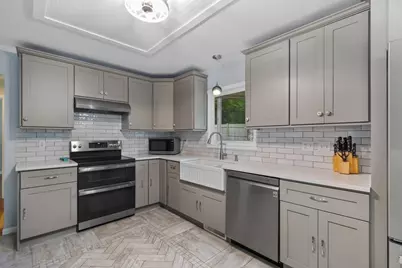 7 Church St Ext, West Brookfield, MA 01585 - Photo 1