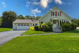 154 Batchelor St, Granby, MA 01033 - Photo 1