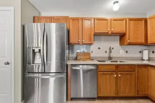 16 Eagle Dr, Tewksbury, MA 01876 - Photo 1