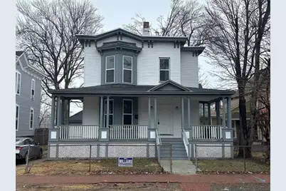 64 Thompson St #2, Springfield, MA 01109 - Photo 1