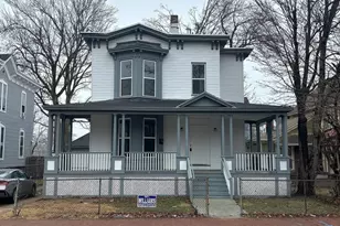 64 Thompson St, Springfield, MA 01109 - Photo 1
