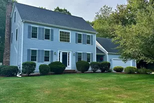 3 Field Dr, Plainville, MA 02762 - Photo 1