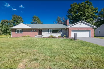 46 North St, Hatfield, MA 01038 - Photo 1