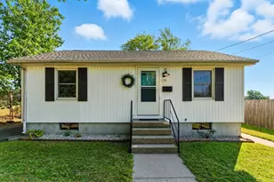 194 Pine St, Ludlow, MA 01056 - Photo 1