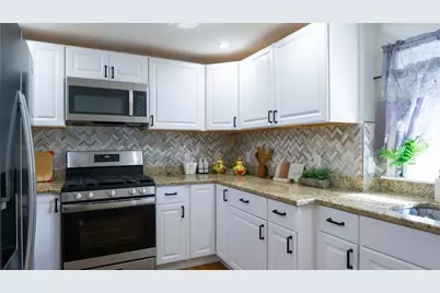 36 Jackson Ave, Fitchburg, MA 01420 - Photo 1