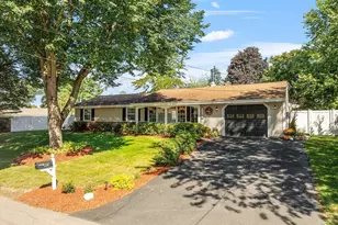 40 Lisa Ann Dr, Bellingham, MA 02019 - Photo 1