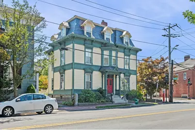 389 Essex St #3, Salem, MA 01970 - Photo 1