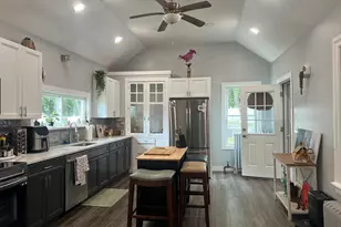 31 Spring Pl, Winchendon, MA 01475 - Photo 1