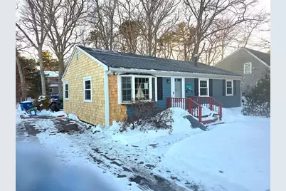 7 Yale Dr, Falmouth, MA 02536 - Photo 1