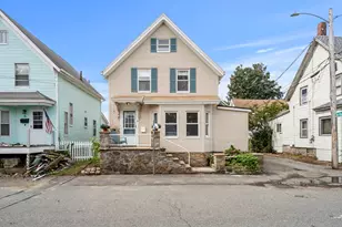 8 Arthur St, Gloucester, MA 01930 - Photo 1