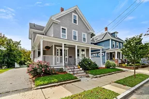 16 Baxter St, Melrose, MA 02176 - Photo 1