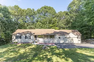 15 Terry Ln, Belchertown, MA 01007 - Photo 1