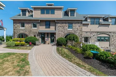 152 Water St #13, Danvers, MA 01923 - Photo 1