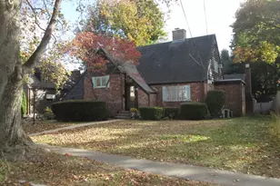 55 Burrell St, Melrose, MA 02176 - Photo 1