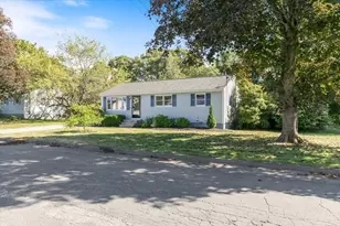 7 Jade St, Methuen, MA 01844 - Photo 1