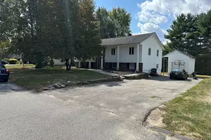 67 Lincoln Ln, Dracut, MA 01826 - Photo 1