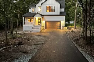 980 Newport Ave, Attleboro, MA 02703 - Photo 1