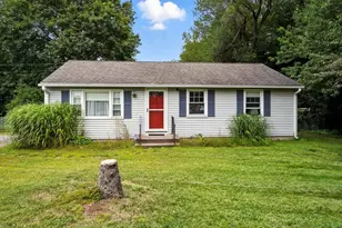 263 Cooley St, Springfield, MA 01128 - Photo 1