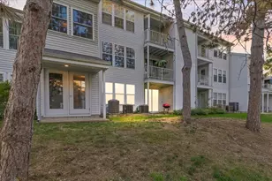 12 Walden Dr, Natick, MA 01760 - Photo 1