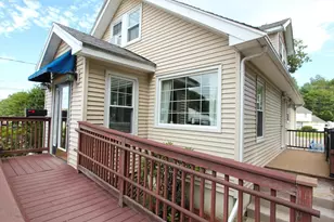 323 W Central St, Franklin, MA 02038 - Photo 1