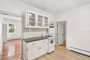 31 Hunting St, Cambridge, MA 02141 - Photo 1