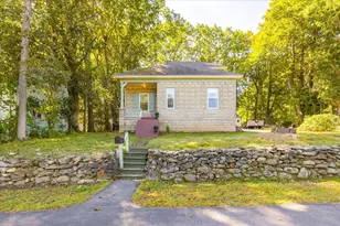 14 Bates Rd, Gardner, MA 01440 - Photo 1