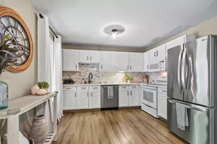 40 Country Hill Ln, Haverhill, MA 01832 - Photo 1