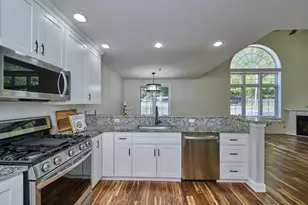 1376 River St, Haverhill, MA 01832 - Photo 1