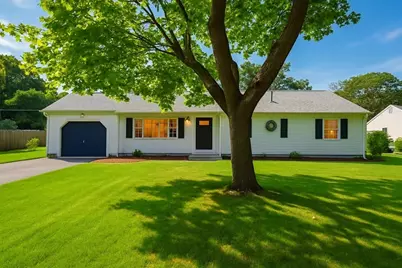 5 Canterbury Cir, Barnstable, MA 02601 - Photo 1