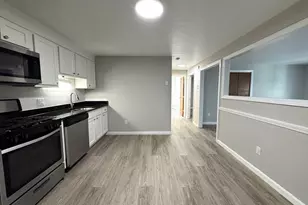 4 Dodge Rd, Rowley, MA 01969 - Photo 1