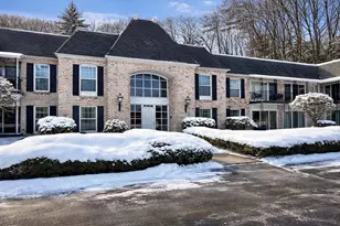 324 Russell Rd, Westfield, MA 01085 - Photo 1