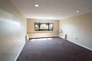 6 Hallmark Gdns, Burlington, MA 01803 - Photo 1