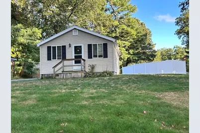7 Valley Rd, Pembroke, MA 02359 - Photo 1