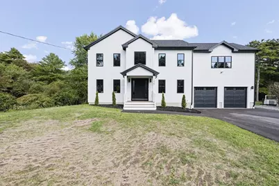 225 Mattapoisett Rd, Acushnet, MA 02743 - Photo 1