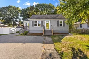 31 Briggs Ave, Somerset, MA 02725 - Photo 1