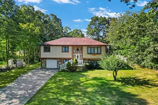 1174 Old Fall River Rd, Dartmouth, MA 02747 - Photo 1