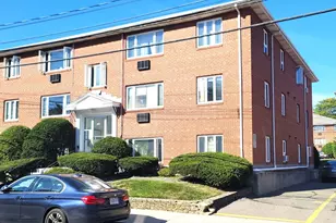 133 Warren St, Watertown, MA 02472 - Photo 1