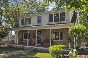 8 Hatch Rd, Medford, MA 02155 - Photo 1