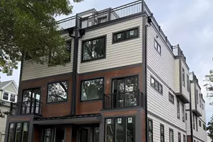 7 Belknap St, Arlington, MA 02474 - Photo 1