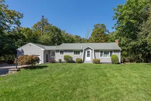 105 W Bacon St, Plainville, MA 02762 - Photo 1