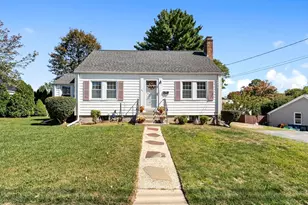 85 Oak St, Stoneham, MA 02180 - Photo 1