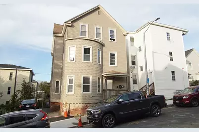 17 Vinson St, Worcester, MA 01605 - Photo 1