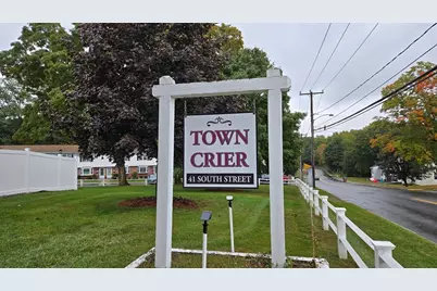 41 South St #17, Easthampton, MA 01027 - Photo 1