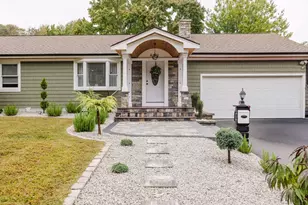 462 Harbor View Blvd, Somerset, MA 02725 - Photo 1