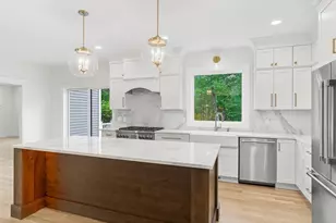 20 Hayes Woods Ln, Groton, MA 01450 - Photo 1