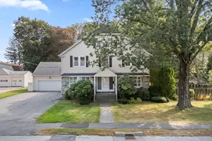 31 Oak St, Shrewsbury, MA 01545 - Photo 1