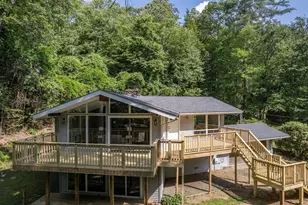 444 Loomis St, Westfield, MA 01085 - Photo 1